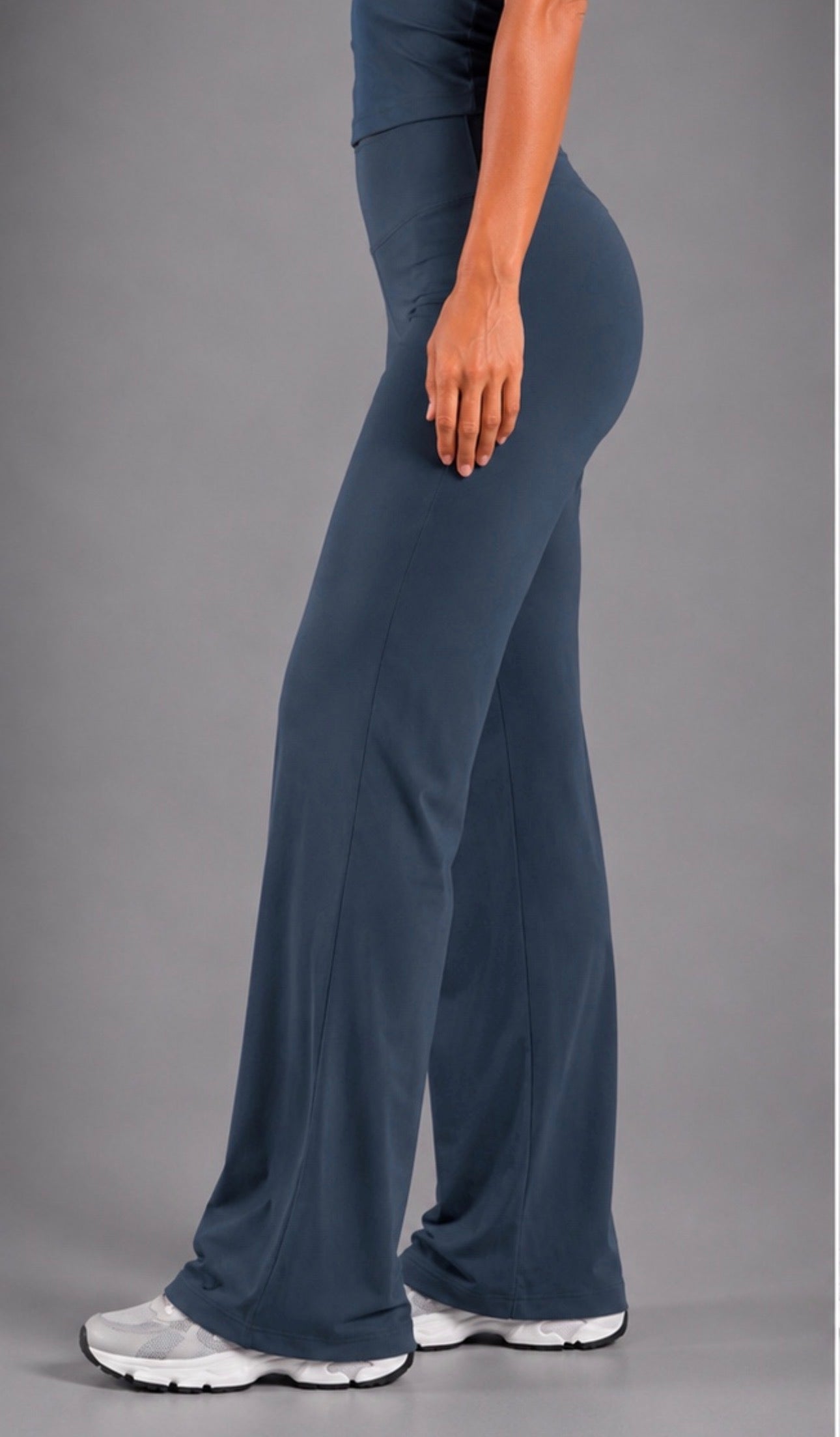 Straight Wide leg Yoga Pants, Women's High Waisted and Hip Lifting Breathable Sports Leggings.