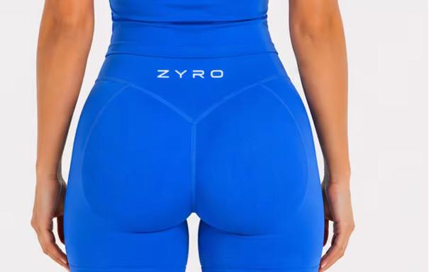 Seamless shorts and short sleeves t-shirt